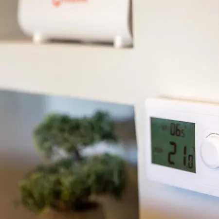 Gimispacetwo - Church View Design 1-br Soluň