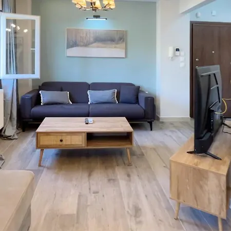 Gimispacetwo - Church View Design 1-br Apartman *