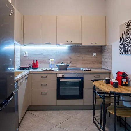 Apartament Gimispacetwo - Church View Design 1-br